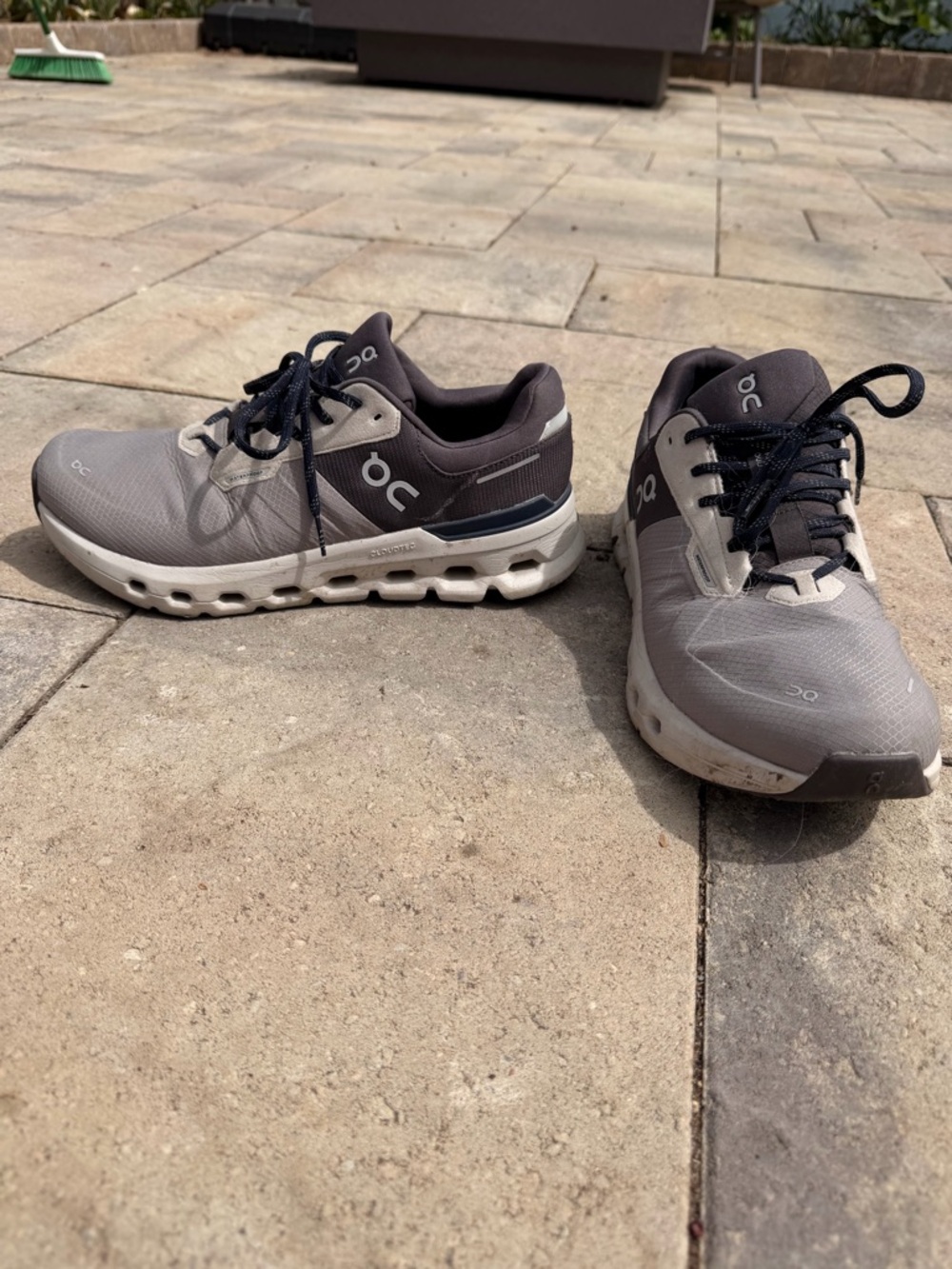 On Running Men's Cloudrunner 2 waterproof size 10 men’s